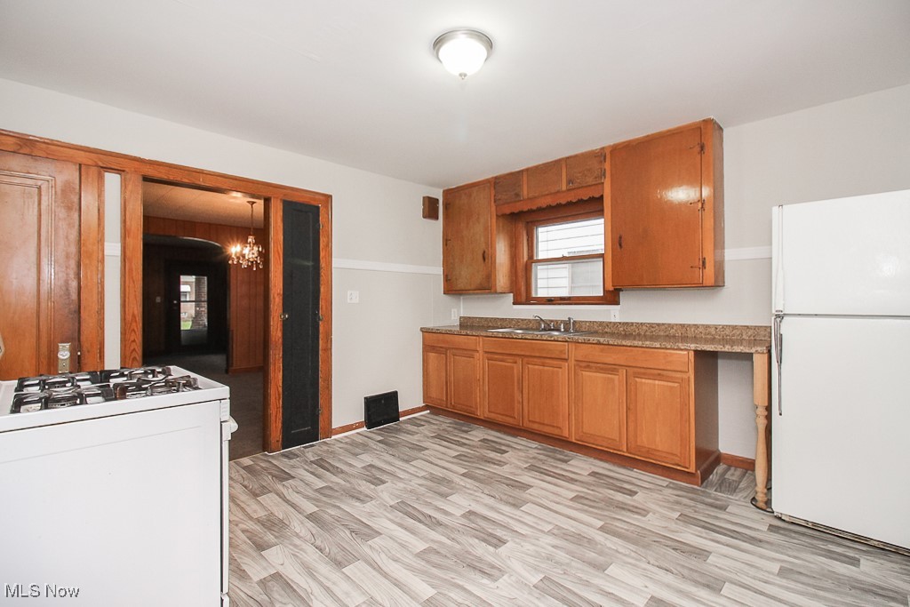 Davis & Judsons - Residential Lease
