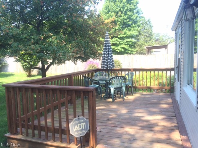 Gay C Selbys Montrose Sub #1 - Residential