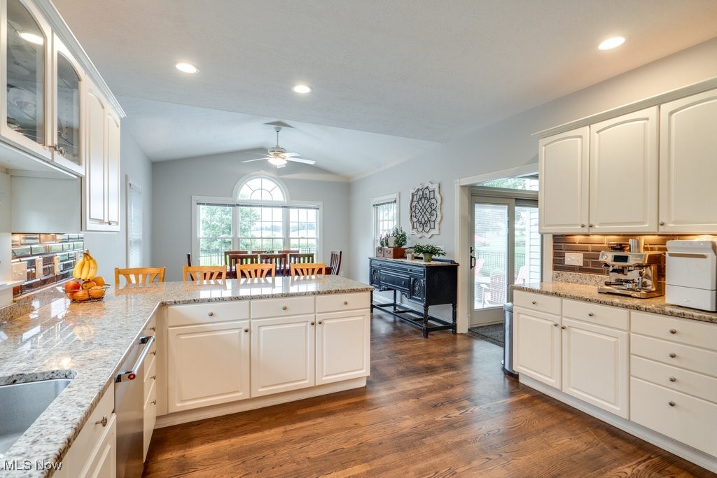 Oaks Suffield - Residential