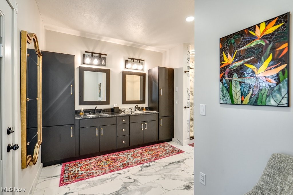 Oaks Suffield - Residential