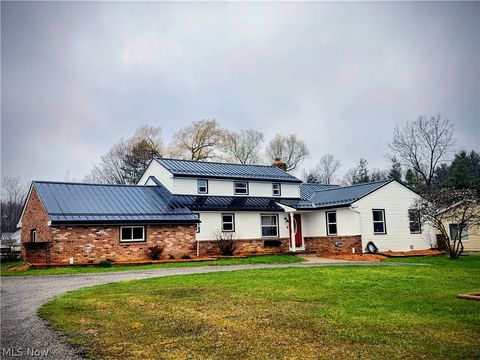 Homes For Sale - 12676 Sperry Road<br/> Chesterland, OH 44026