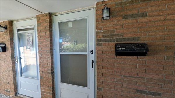 21860 RIVER OAKS DR APT 9G, ROCKY RIVER, OH 44116 - Image 82e04924ece0df1c2e9ccc82f7ca5865/3537178749