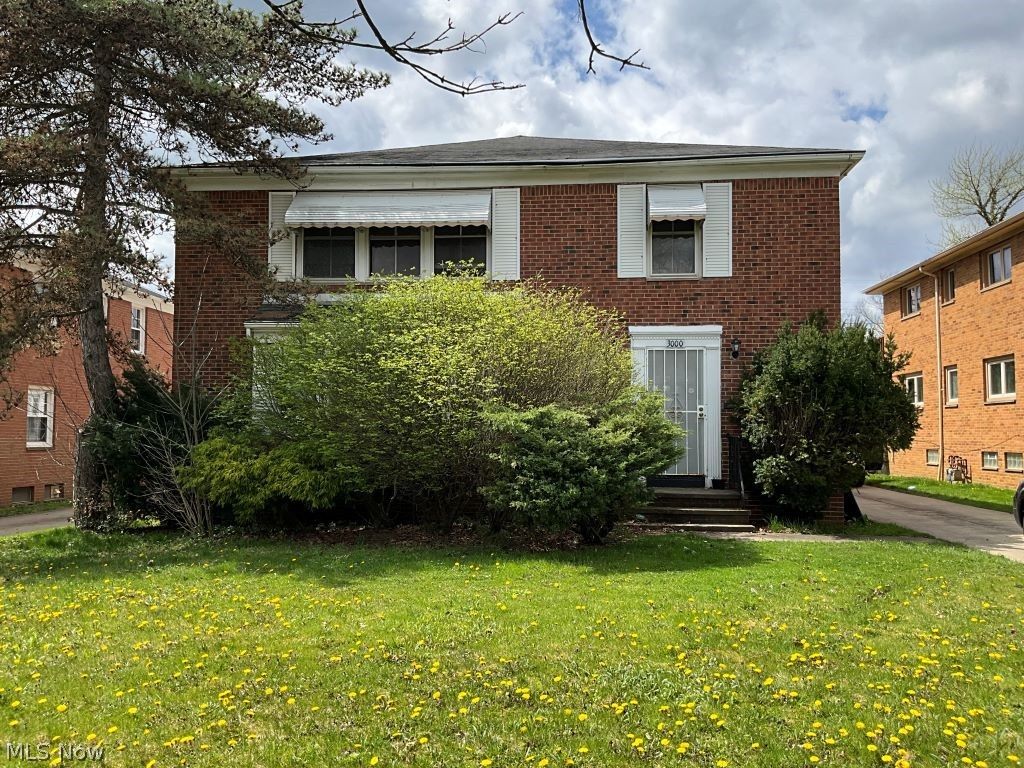 Photo of 3000 Warrensville Center Road, Shaker Heights, OH 44122 (MLS # 5202425)