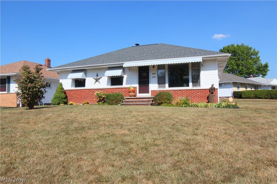 Violation free! Well maintained ranch in a quiet neighborhood without an HOA. 3 bedrooms, 1 bath, 2 car attached garage with a breezeway, to help keep the Ohio winter out. Calll or schedule your appointment today.