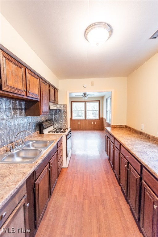 Highland Park 02 - Residential Lease