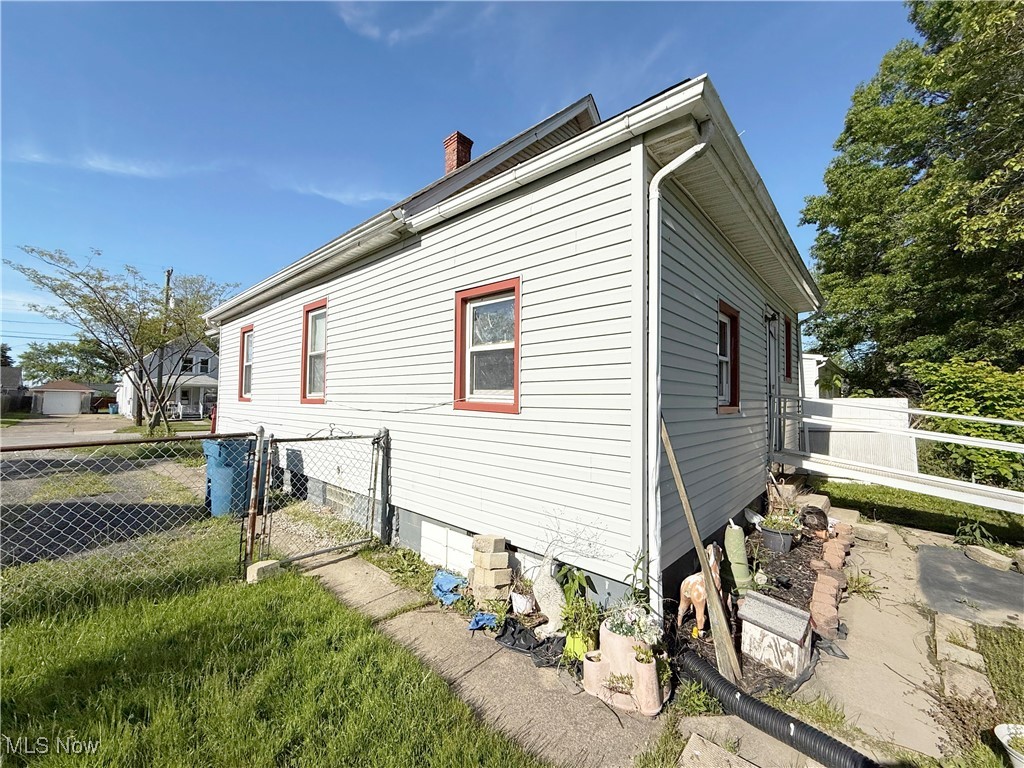 900 E 34th Street, Lorain, Ohio image 7