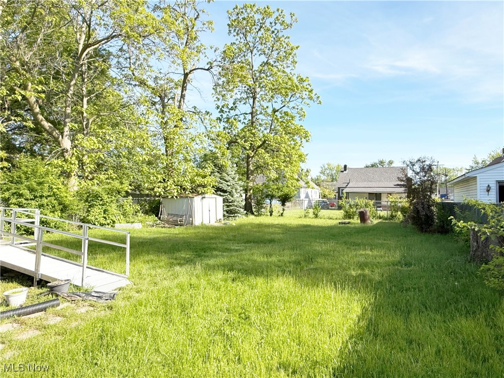 900 E 34th Street, Lorain, Ohio image 8