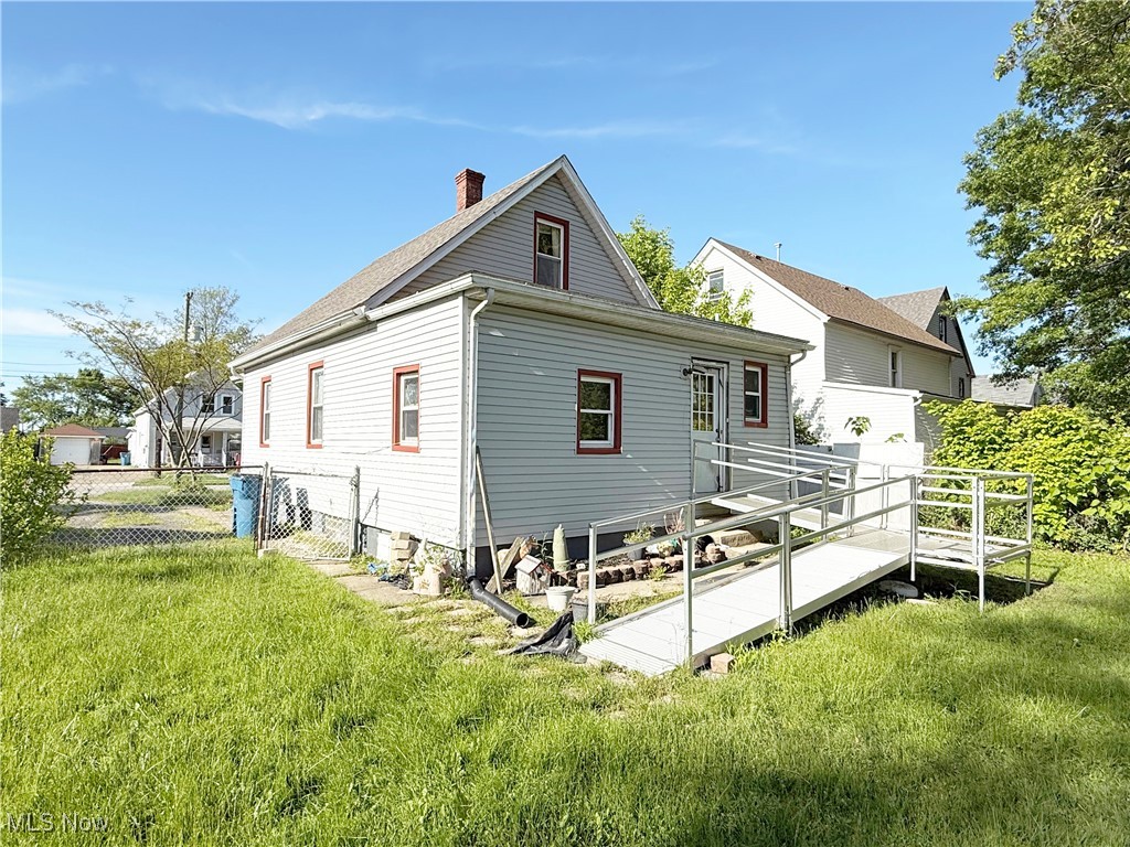 900 E 34th Street, Lorain, Ohio image 5