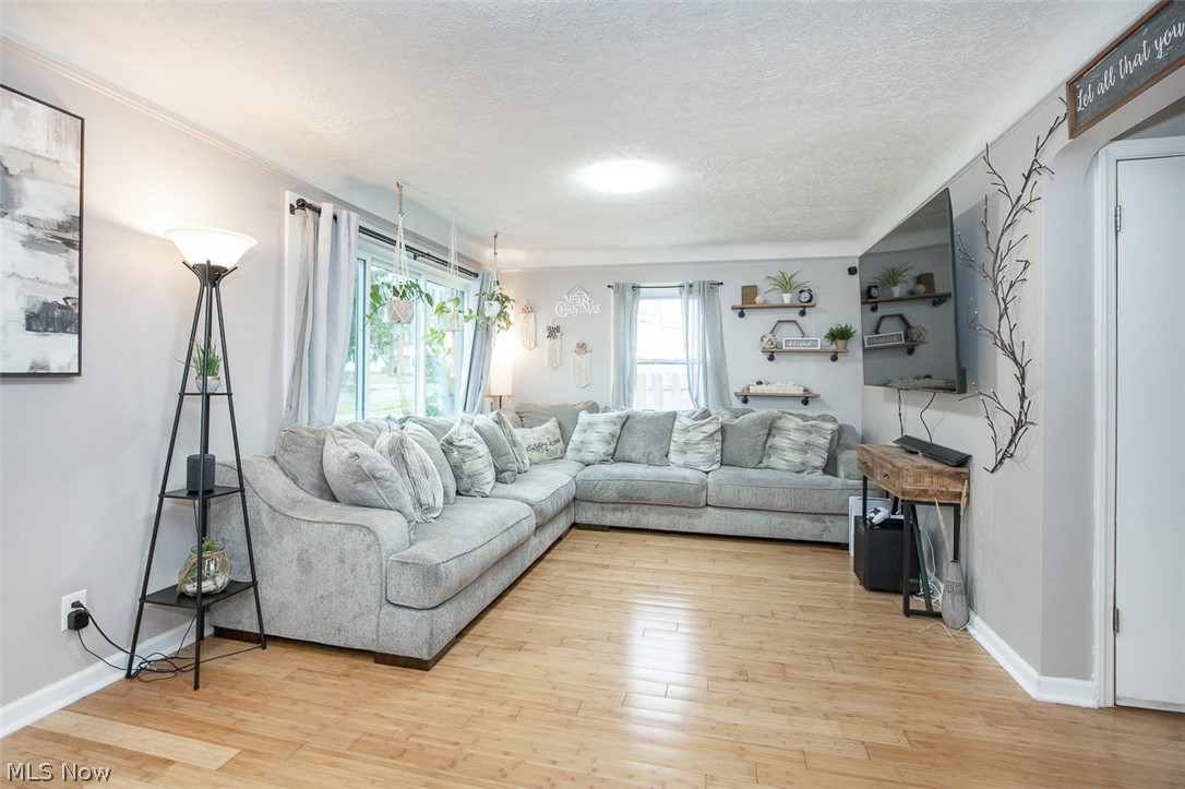 Wallman Realty Cos Clearview - Residential