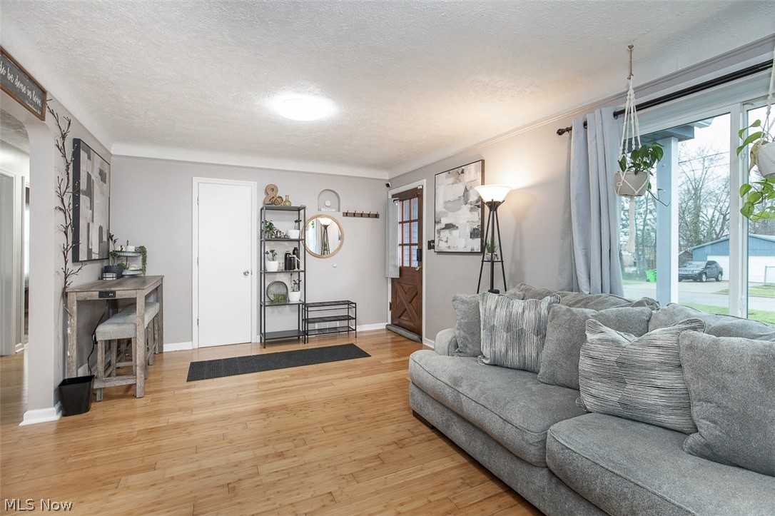 Wallman Realty Cos Clearview - Residential