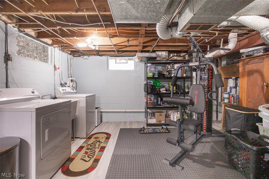 Wallman Realty Cos Clearview - Residential