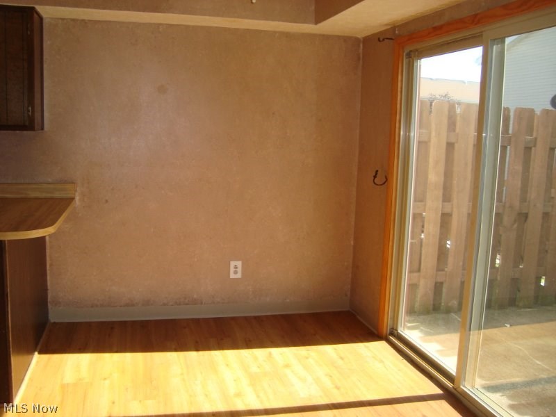 Kings Court Condo - Residential