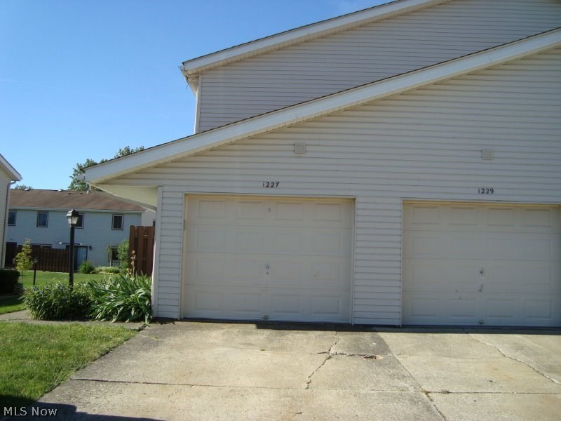 Kings Court Condo - Residential