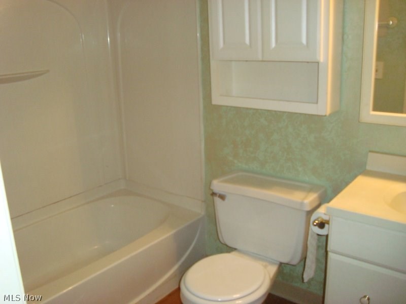 Kings Court Condo - Residential