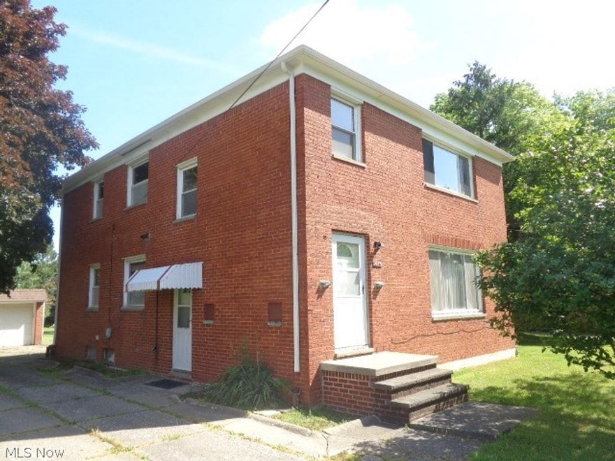 Solid Brick Two Family On A Dead End Street Full Of Two Family Homes!! 3 Car Garage!! Side Porches!! Hardwood Floors!! Almost 1/2 Acre Lot(80x256)!! Replacement Windows!! Gutters 2016!! Garage Roof 2013!! House Roof 2017!! Furnace Upstairs 2019--Downstairs Approx 5 Yrs Old!! Freshly Painted Throughout!! Upstairs Bath New Vanity and Mirrors!! Great Investment Opportunity!! Easy To Show!! Wont Last!