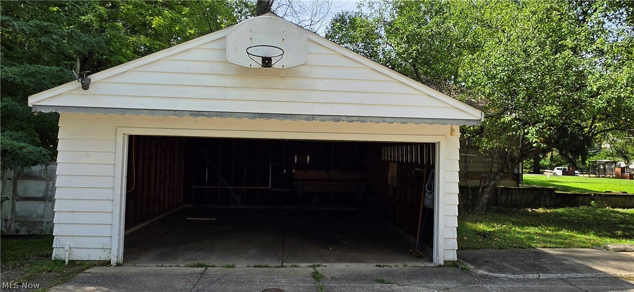 10017 W Ridgewood Drive