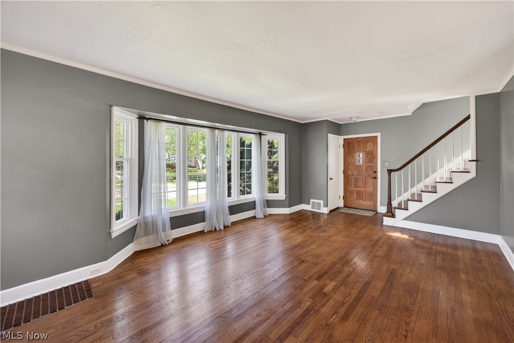 Photo of 20426 Almar Drive, Shaker Heights, OH 44122 (MLS # 5202835)