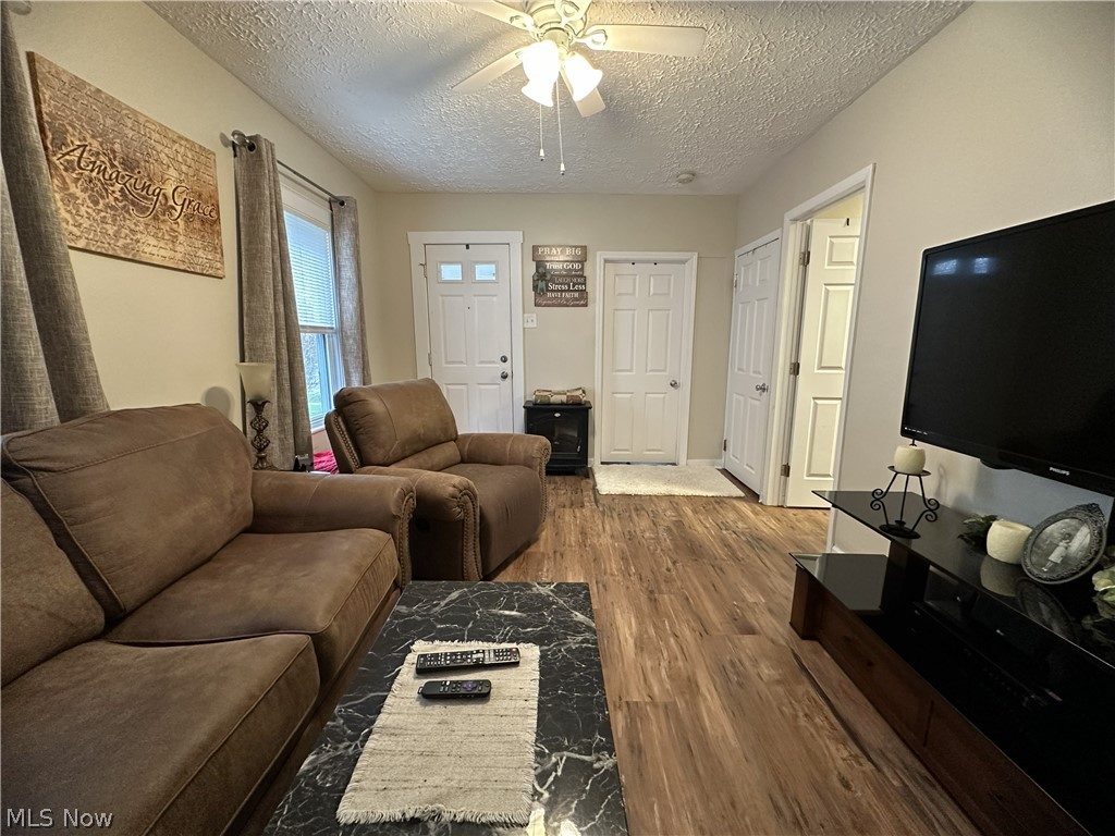 93 W 5th Avenue
