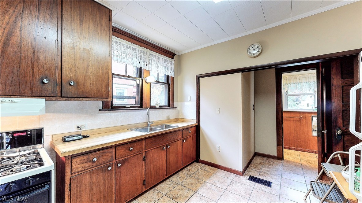 Hall Park - Residential