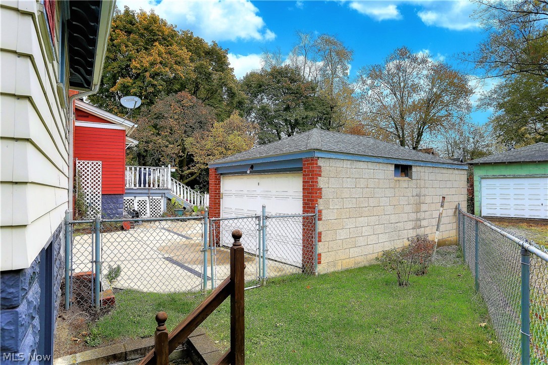 Hall Park - Residential