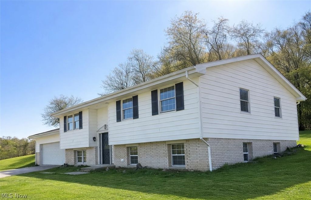 Photo of 57585 Patty Mine Road, Martins Ferry, OH 43935 (MLS # 5199928)