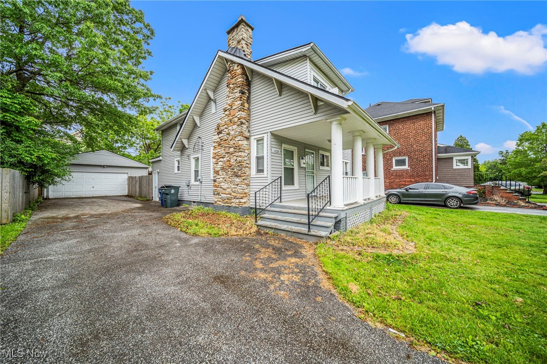 3328 Altamont Avenue, Cleveland Heights, Ohio image 3