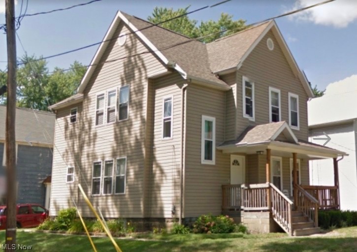 Great opportunity to buy 3 contiguous properties at University of Akron!! Cash flow and maintenance free!! There are 2 single family homes and a duplex next to each other on Allyn and Bellewood. All 3 properties have been gut renovated- 490 Allyn (2007), 279 Bellewood (2015), 281 Bellewood (2016). The renovations include: new windows, siding, plumbing, electric, HVAC, KraftMaid kitchen cabinetry, appliances, flooring throughout and more. For each property there is on-site parking, a great front porch, in unit laundry and large bedrooms that always make it an easy rent.
490 Allyn- $1975/mo./ $23,700 annually and the tenants pay all utilities. 279 Bellewood- $1540mo./ $18,480 annually and the tenants pay all utilities. 281 Bellewood- $2050mo./ $24,600 annually and the tenants pay all utilities. Total NOI: Rent $66,780, $4845 taxes, $1906 insurance= $60,029!!! 11.77% cap rate! No deferred maintenance, in prime shape, & turnkey condition! Located on the campus bus route and within a few