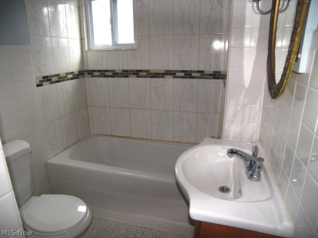 Baster Farm Allotment - Residential Income