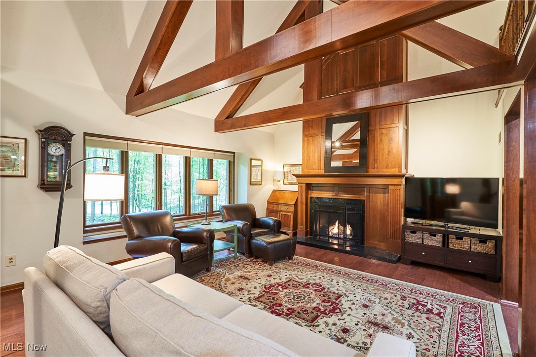 5074 Tall Timbers Drive