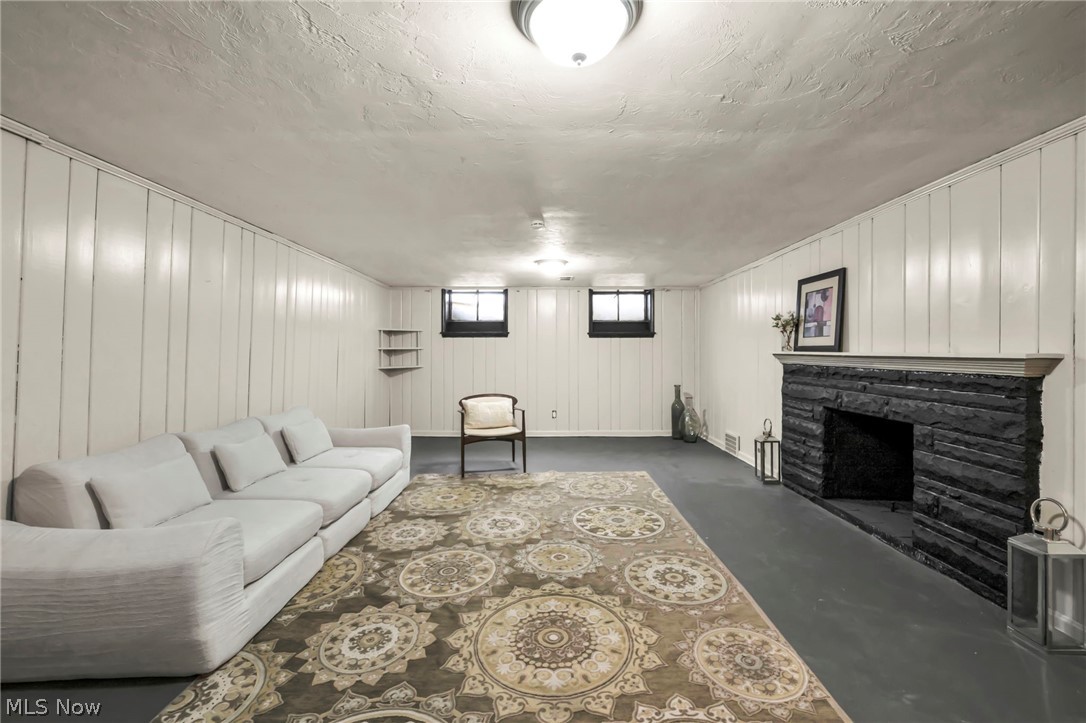 Forest Hill Sub #34 - Residential