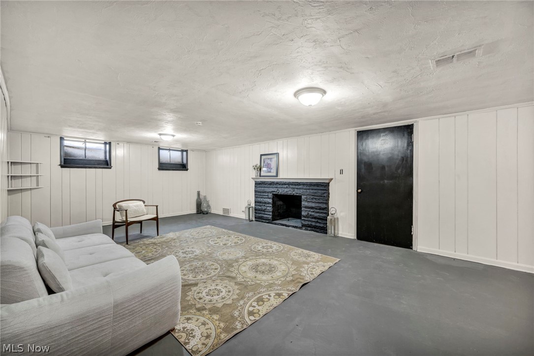 Forest Hill Sub #34 - Residential