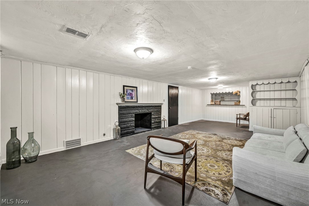 Forest Hill Sub #34 - Residential