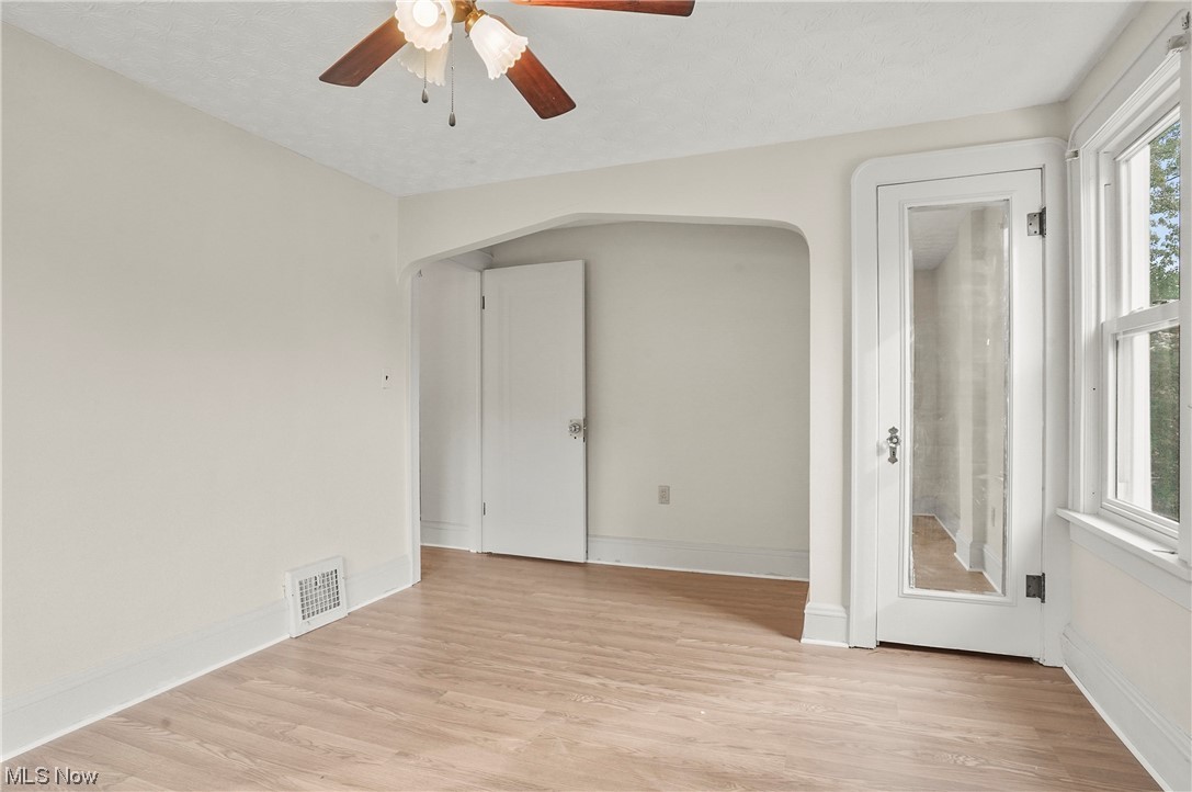 Dye & Allen Allotment - Residential Lease