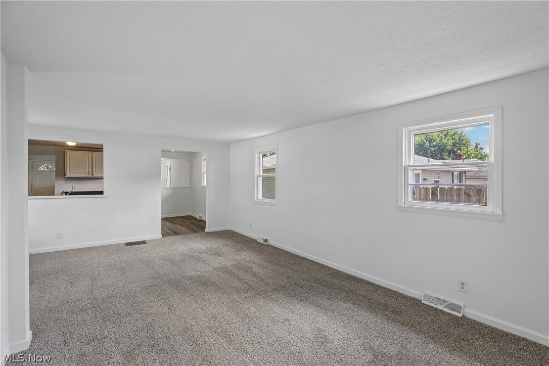 1332 Cloverfield Avenue
