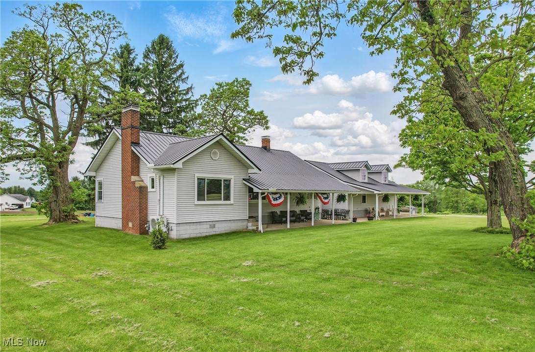 10626 Oakview Drive, Beloit, Ohio image 4