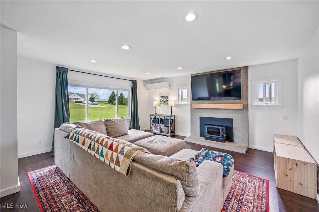 10626 Oakview Drive, Beloit, Ohio image 27