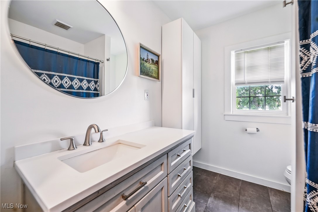 10626 Oakview Drive, Beloit, Ohio image 35