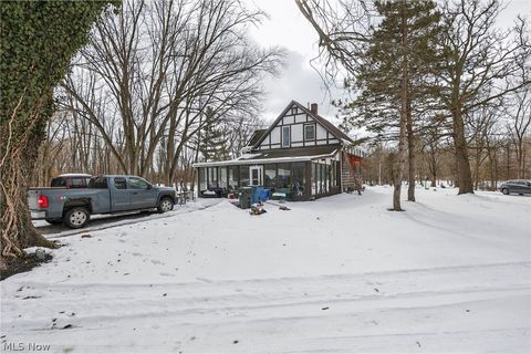 Homes For Sale - 9491 Root Road<br/> North Ridgeville, OH 44039