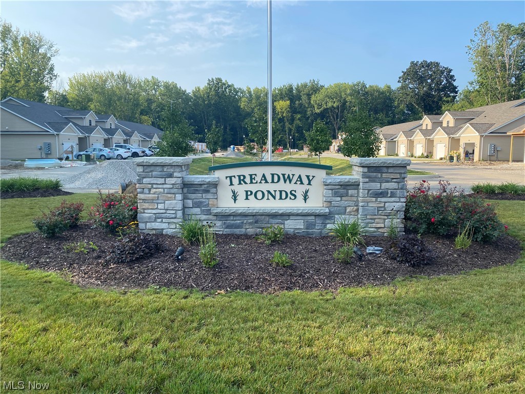 Photo 5 of 5 of 666 Treadway Boulevard S/L 15 condo