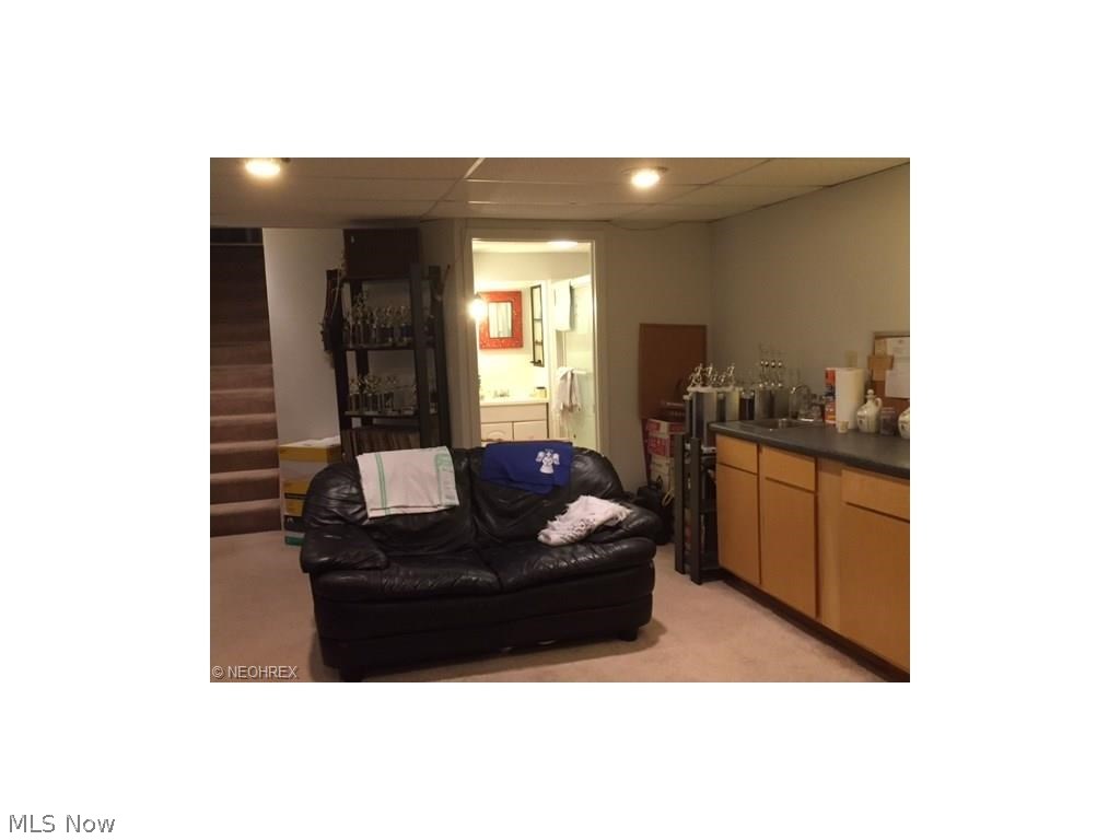 Royalwood Est. - Residential