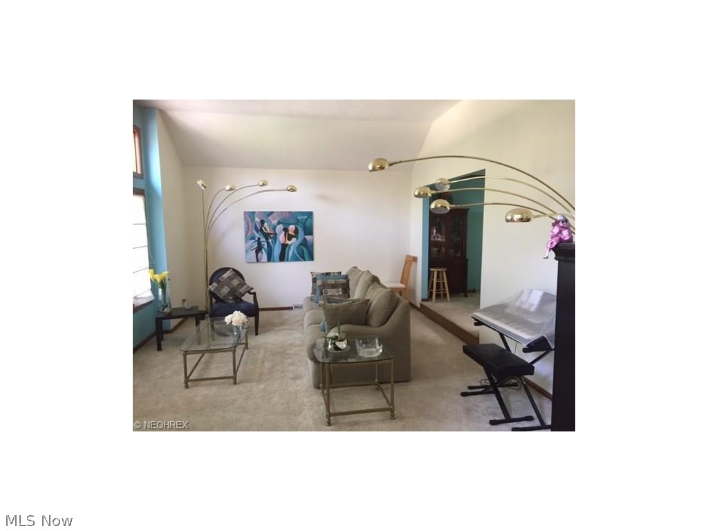 Royalwood Est. - Residential