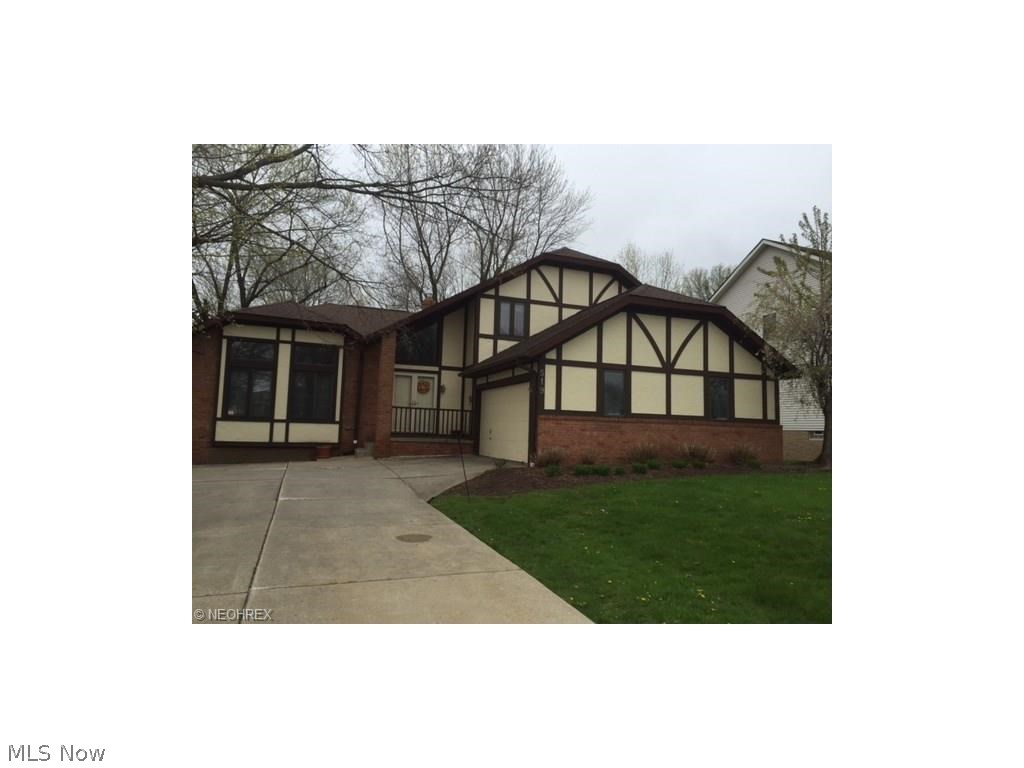 Royalwood Est. - Residential