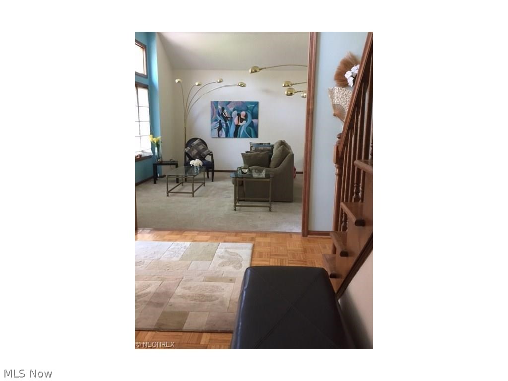 Royalwood Est. - Residential