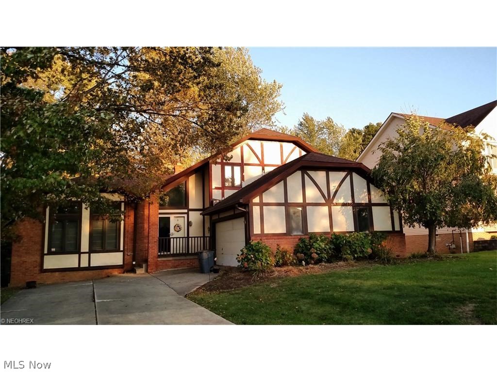 Royalwood Est. - Residential