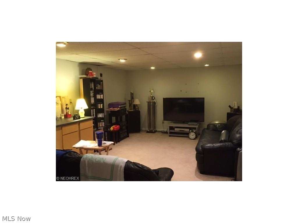 Royalwood Est. - Residential