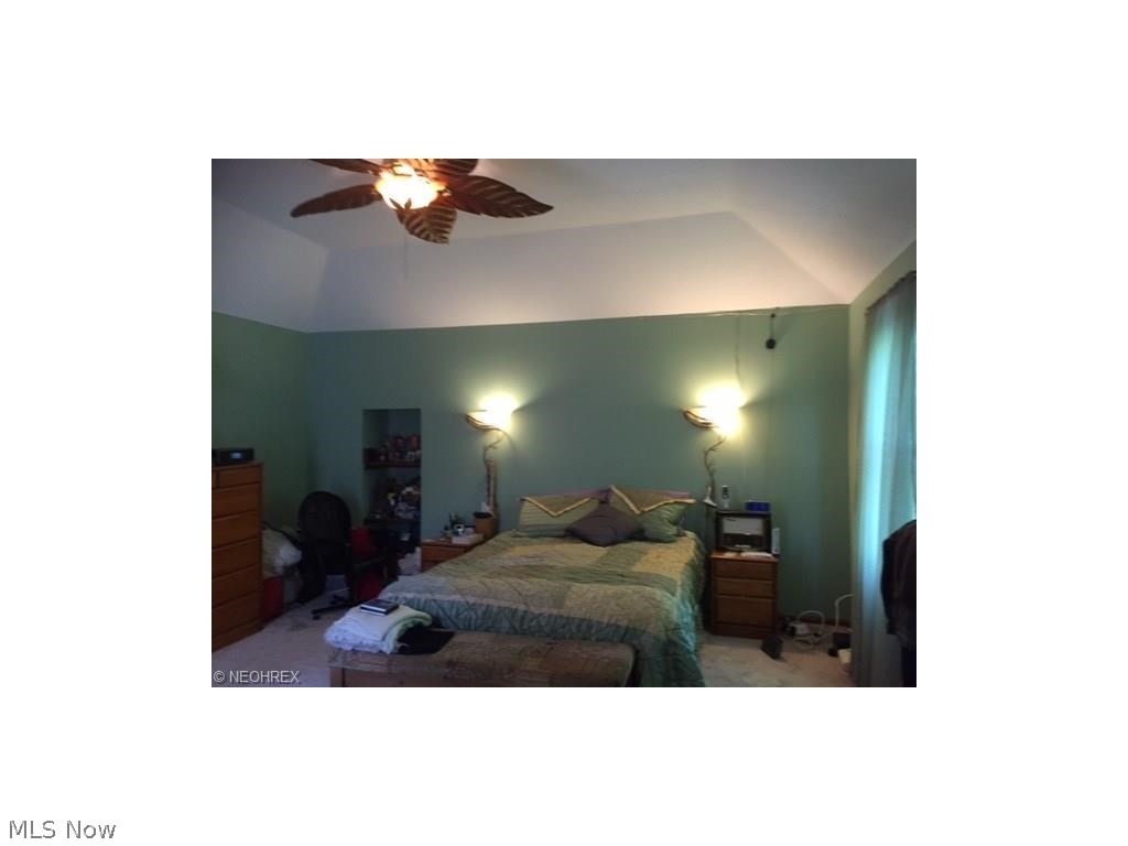 Royalwood Est. - Residential