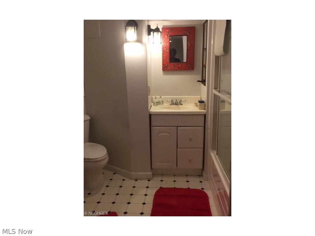 Royalwood Est. - Residential