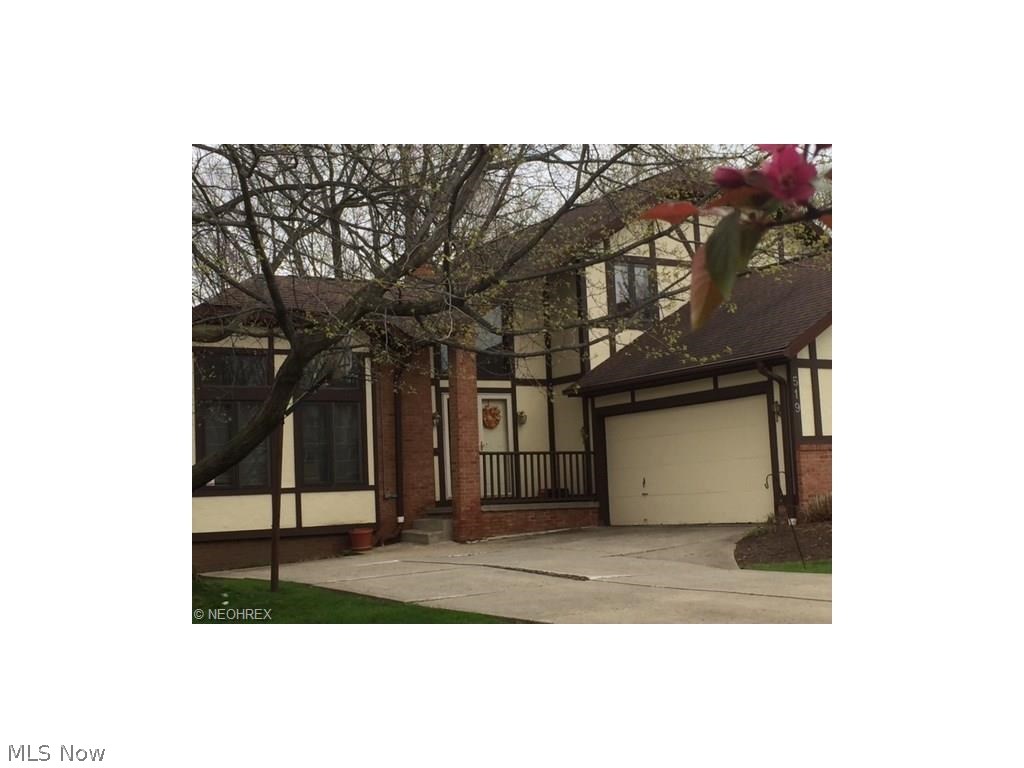 Royalwood Est. - Residential