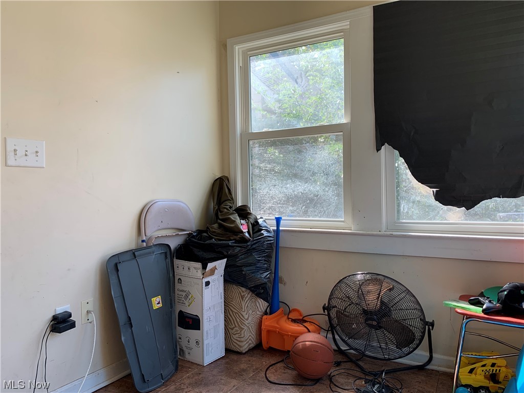 Garfield Blvd - Residential