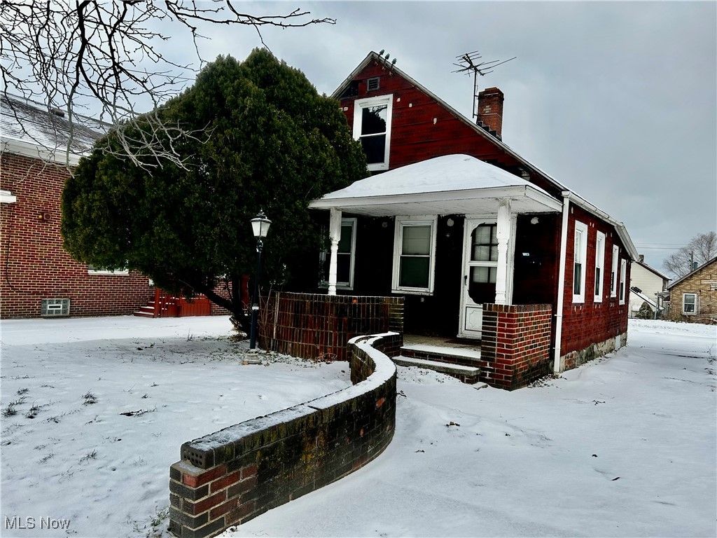 Photo of 5014 Tillman Avenue, Cleveland, OH 44102 (MLS # 5177084)